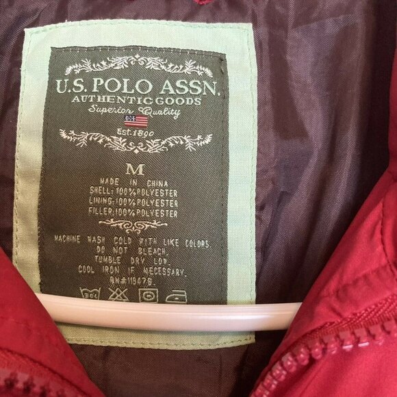 U.S. Polo Assn. Women’s Red Puffer Zip Up Jacket Coat (No Hood) Size M - Picture 2 of 12